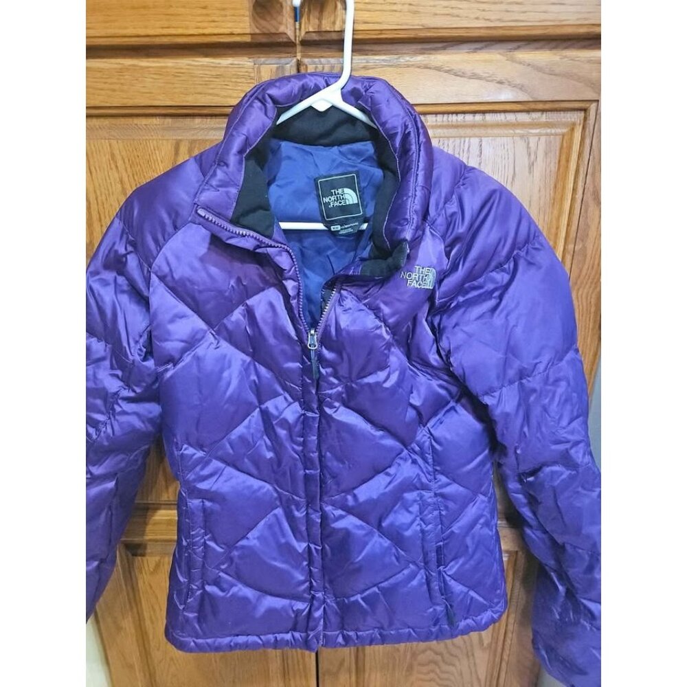 Womens Size Medium Purple The North Face (TNF) 550 Down Fil Puffer Jacket / Coat